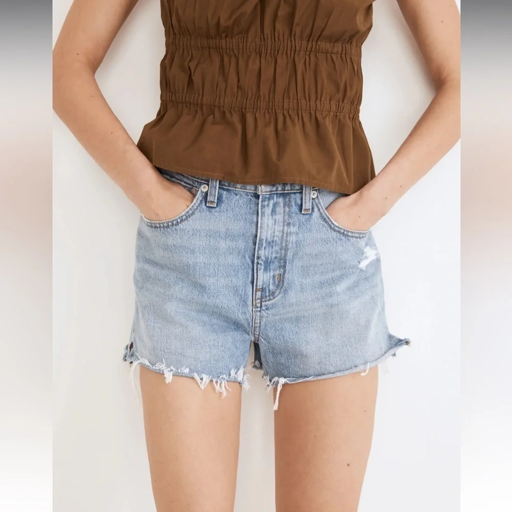 Madewell Relaxed Denim Shorts in Madera Wash: Side-Slit Edition 25 9 - Picture 4 of 8